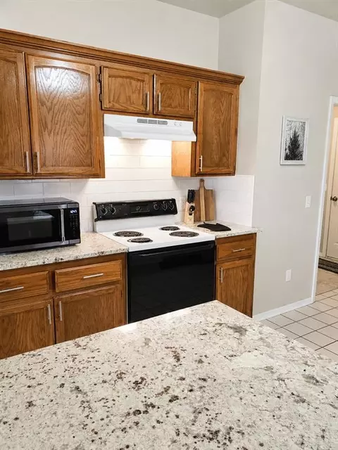 Kitchen - 1713 Sumac Dr, Norman, OK 73071 photo 1 of 4