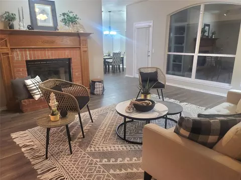Living - 1713 Sumac Dr, Norman, OK 73071 photo 1 of 1