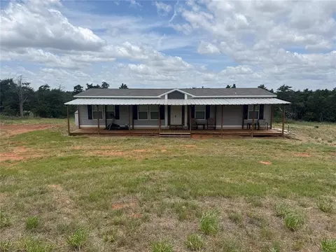 6970 Stephens Rd, Hinton, OK 73047