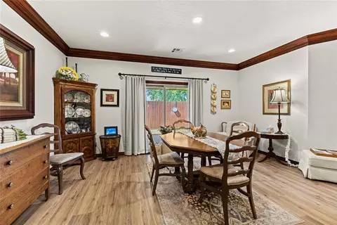 Dining - 123 W 6th St, Hydro, OK 73048 photo 3 of 3