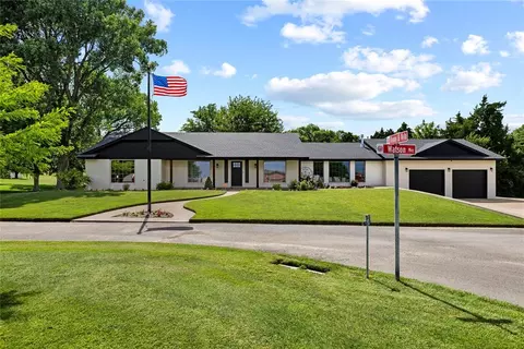 10095 N 2396 Rd, Weatherford, OK 73096
