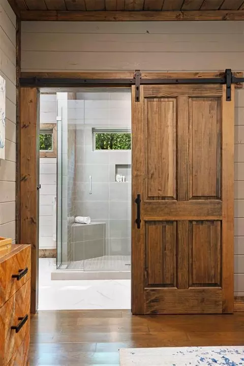 Bath - 59 Lost Cedar Trl, Broken Bow, OK 74728 photo 4 of 7