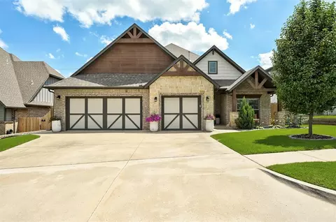 8208 Dax Dr, Edmond, OK 73034