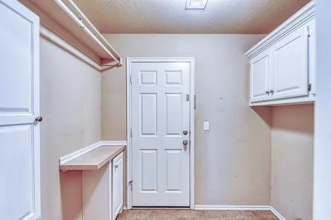 Other - 2821 Stonebridge Ct, Norman, OK 73071 photo 4 of 9