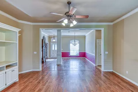 Living - 2821 Stonebridge Ct, Norman, OK 73071 photo 4 of 5