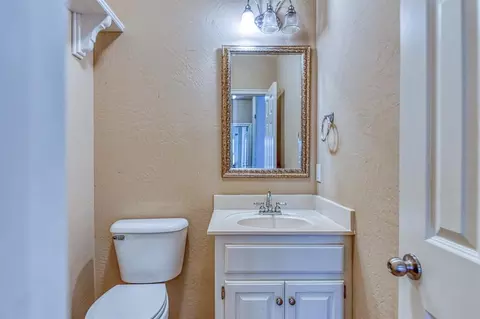 Bath - 2821 Stonebridge Ct, Norman, OK 73071 photo 1 of 5