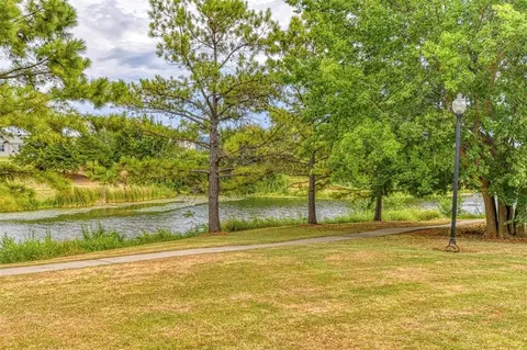 View/Area - 2821 Stonebridge Ct, Norman, OK 73071 photo 1 of 2