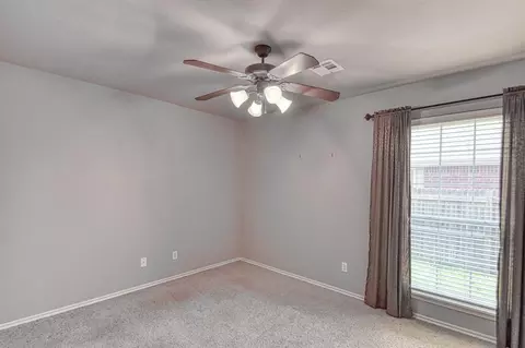 Bedroom - 2821 Stonebridge Ct, Norman, OK 73071 photo 4 of 4