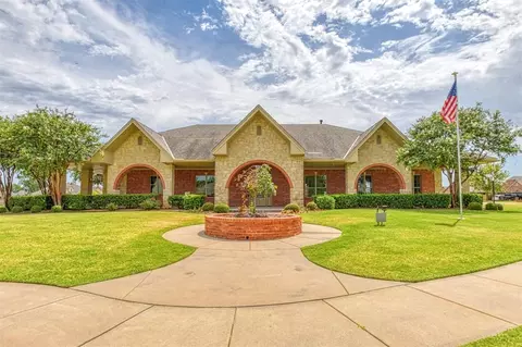 View/Area - 2821 Stonebridge Ct, Norman, OK 73071 photo 2 of 2