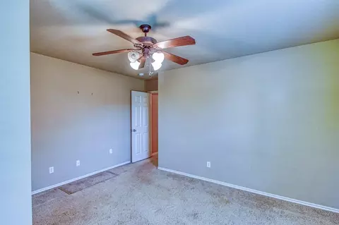 Bedroom - 2821 Stonebridge Ct, Norman, OK 73071 photo 3 of 4