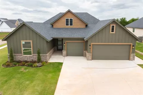 11729 NW 105th St, Yukon, OK 73099