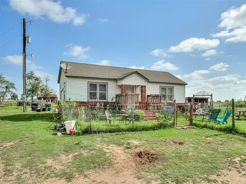 13107 N 2870 Rd, Dover, OK 73734