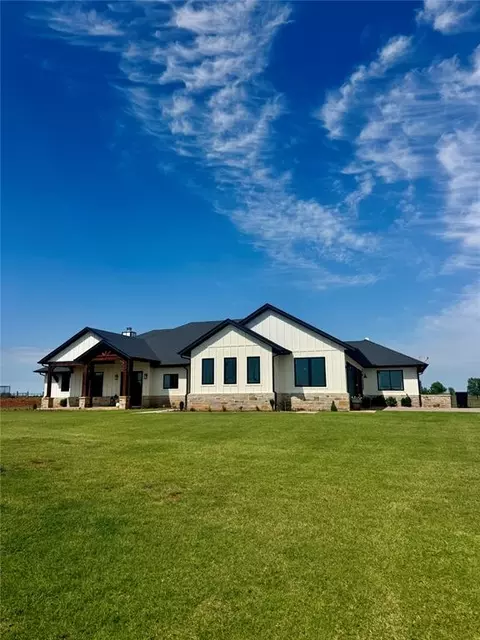 26244 SW 868 Rd, Cashion, OK 73016