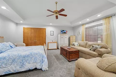 Bedroom - 3004 Mallard Ct, Altus, OK 73521 photo 5 of 6