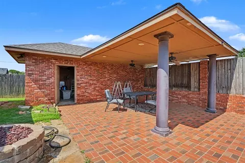 Other - 3004 Mallard Ct, Altus, OK 73521 photo 5 of 7