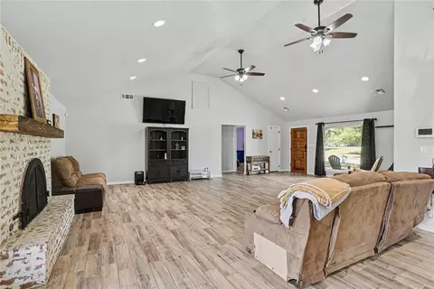 2404 Apache Pass, Altus, OK 73521 photo 8