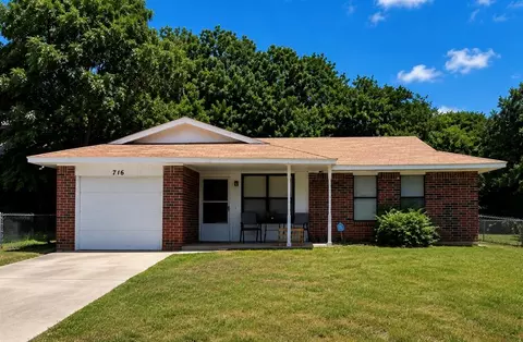 716 Briarwood Dr, Oklahoma City, OK 73130