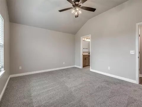 Bedroom - 1237 SW 162nd St, Moore, OK 73170 photo 2 of 7
