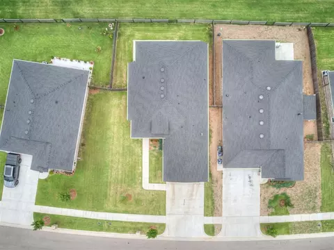 View/Area - 1237 SW 162nd St, Moore, OK 73170 photo 3 of 6