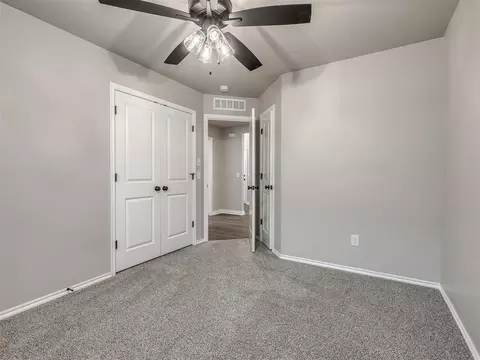 Bedroom - 1237 SW 162nd St, Moore, OK 73170 photo 5 of 7
