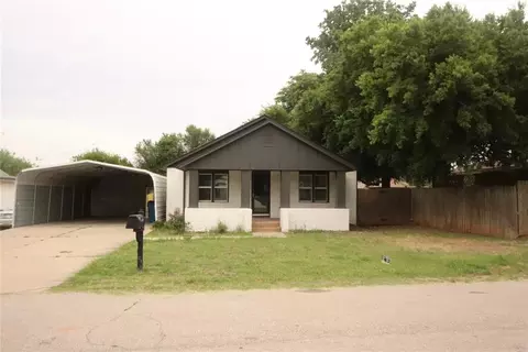 203 W Pine St, Tuttle, OK 73089