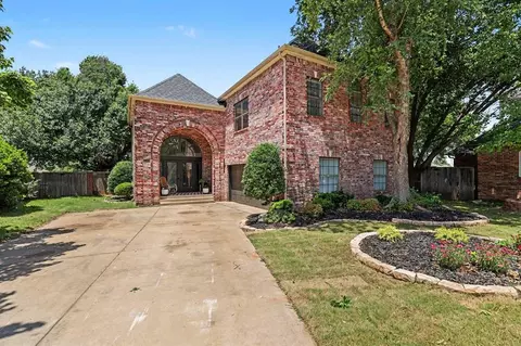 600 Riverwalk Ct, Norman, OK 73072