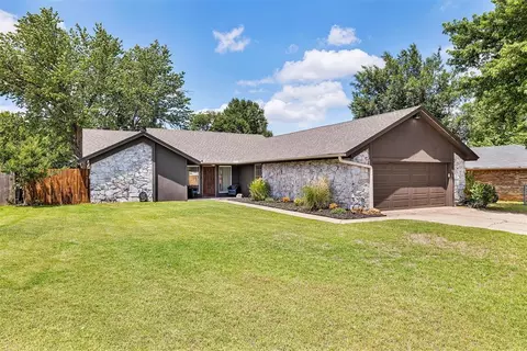 608 SW 25th Pl, El Reno, OK 73036