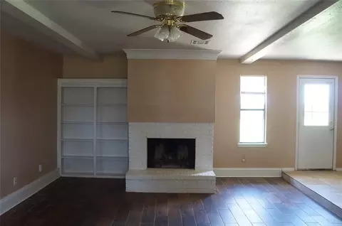 Living - 501 S Clifford Ct, Wayne, OK 73095 photo 1 of 1