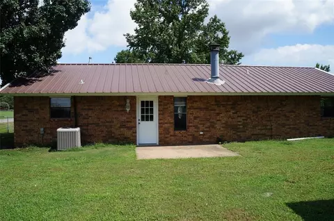Exterior - 501 S Clifford Ct, Wayne, OK 73095 photo 3 of 5