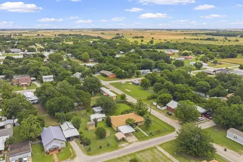 View/Area - 218 E H St, Ringling, OK 73456 photo 3 of 5