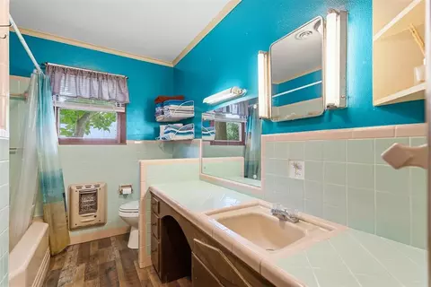 Bath - 218 E H St, Ringling, OK 73456 photo 1 of 1
