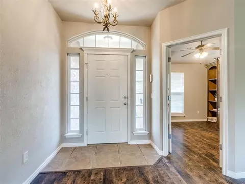 Entry Way - 416 Rolling Meadow Dr, Noble, OK 73068 photo 2 of 3