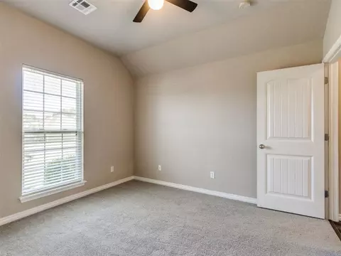 Bedroom - 416 Rolling Meadow Dr, Noble, OK 73068 photo 5 of 12
