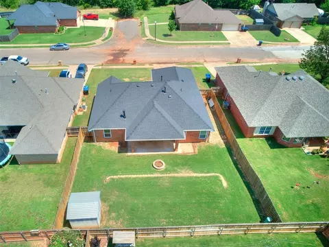 View/Area - 416 Rolling Meadow Dr, Noble, OK 73068 photo 2 of 4