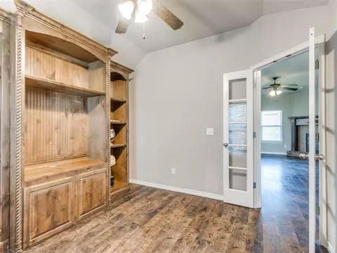Entry Way - 416 Rolling Meadow Dr, Noble, OK 73068 photo 3 of 3