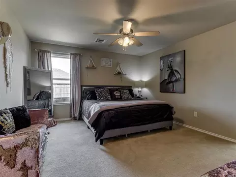 Bedroom - 531 E Juniper Ln, Mustang, OK 73064 photo 1 of 6