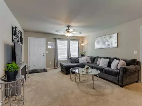 Living - 531 E Juniper Ln, Mustang, OK 73064 photo 1 of 4