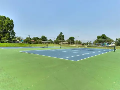 Other - 531 E Juniper Ln, Mustang, OK 73064 photo 3 of 4
