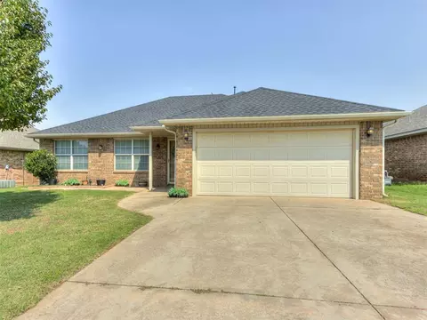 Exterior - 531 E Juniper Ln, Mustang, OK 73064 photo 2 of 6