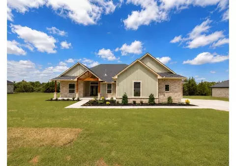 9357 Eliana Dr, Guthrie, OK 73044