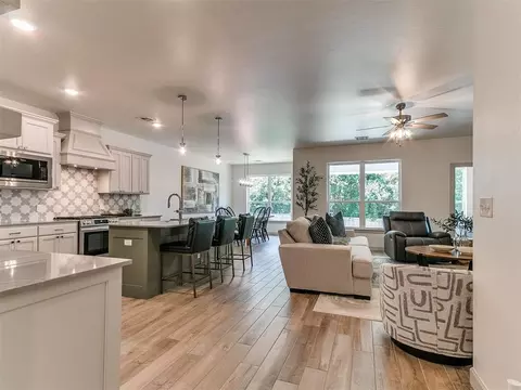 9052 NW 144th St, Yukon, OK 73099