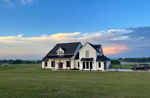 21087 N County Road 3180, Pauls Valley, OK 73075
