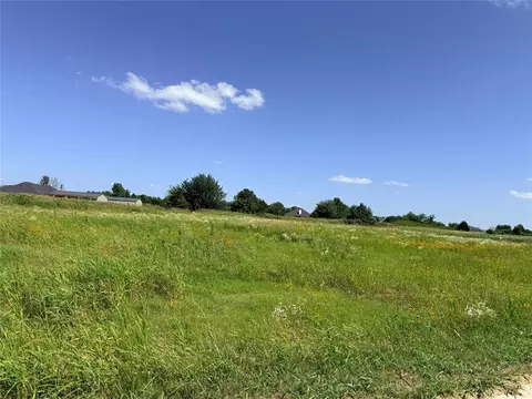 4723 Montana Ln, Edmond, OK 73025