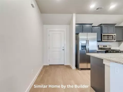 Entry Way - 1625 Highland Loop, Guthrie, OK 73044 photo 1 of 5