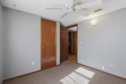 Bedroom - 628 Baer Dr, Moore, OK 73160 photo 3 of 5