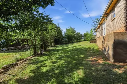 Exterior - 628 Baer Dr, Moore, OK 73160 photo 5 of 5