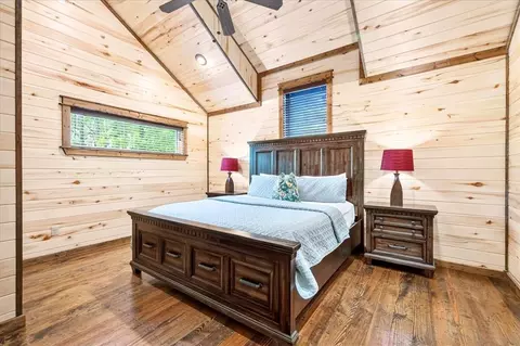 Bedroom - 32 Hickory Leaf Trl, Broken Bow, OK 74728 photo 3 of 5