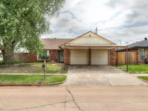 914 S Highland Dr, Mustang, OK 73064