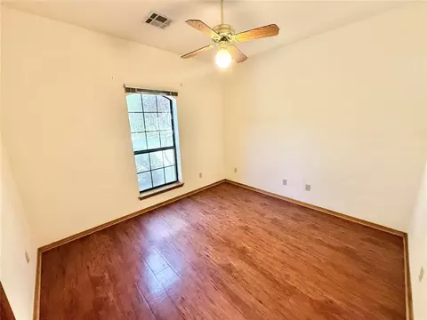Bedroom - 2912 Learly Ln, Altus, OK 73521 photo 5 of 8