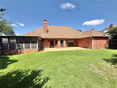Exterior - 2912 Learly Ln, Altus, OK 73521 photo 4 of 6